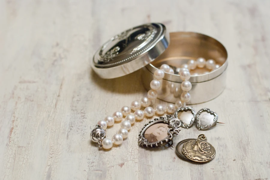 Choosing Metal and Gem Options for Fine Jewelry Spring Valley, CA Choosing Metal and Gem Options for Fine Jewelry Spring Valley, CA